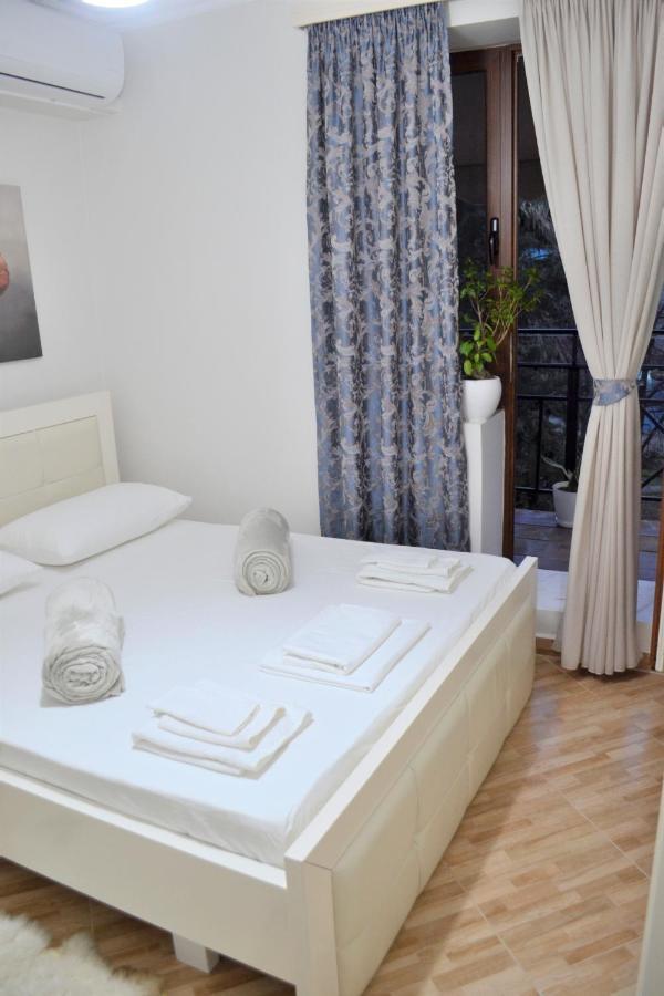 Aria Apartment 베라트 외부 사진